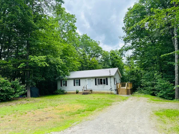 109 Hanscom Road, Benton, ME 04901