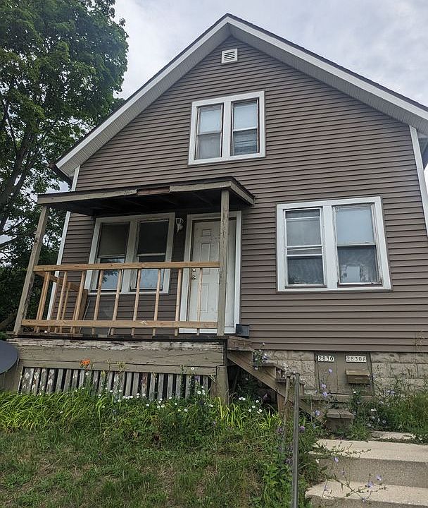1st image of 2830 W Saint Paul Ave #2830