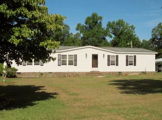 1664 Lakewood Dr, Manning, SC 29102