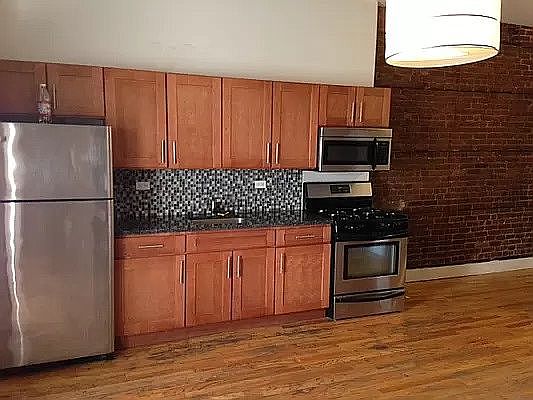 1st image of 125 Montrose Ave APT 1