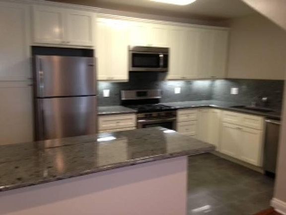 2nd image of 807 N Edinburgh Ave APT 2