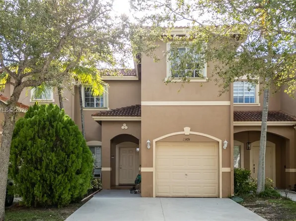 21474 SW 85th Path, Cutler Bay, FL 33189