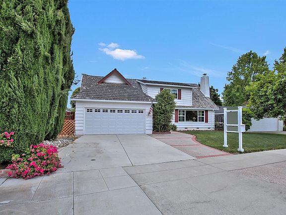 2nd image of 1730 Lorenzen Dr