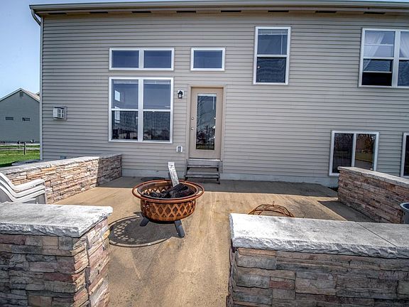 2nd image of 3687 Lydias Ct