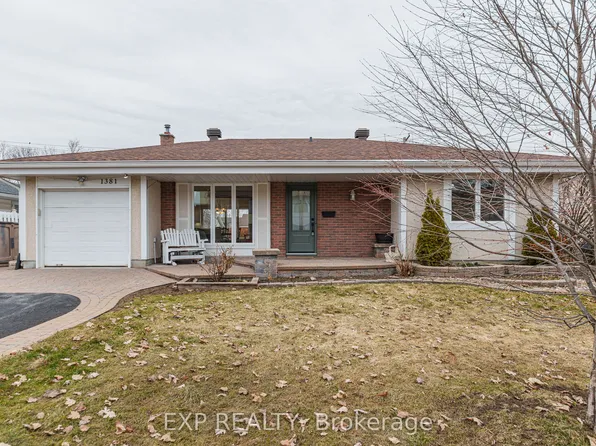 1381 Pebble Rd, Ottawa, ON K1V 7R7