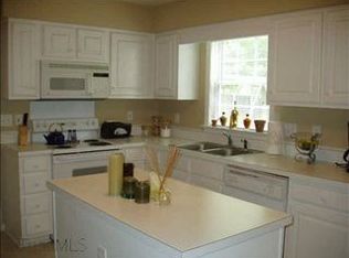 3107 Southhampton Dr, Jamestown, NC 27282