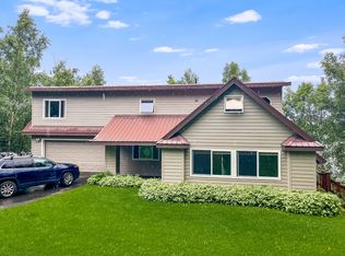 22454 Hilltop Cir, Chugiak, AK 99567