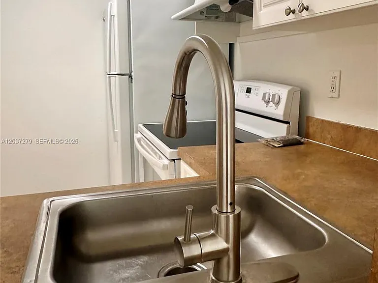 9360 Fontainebleau Blvd #309 — Photo 8