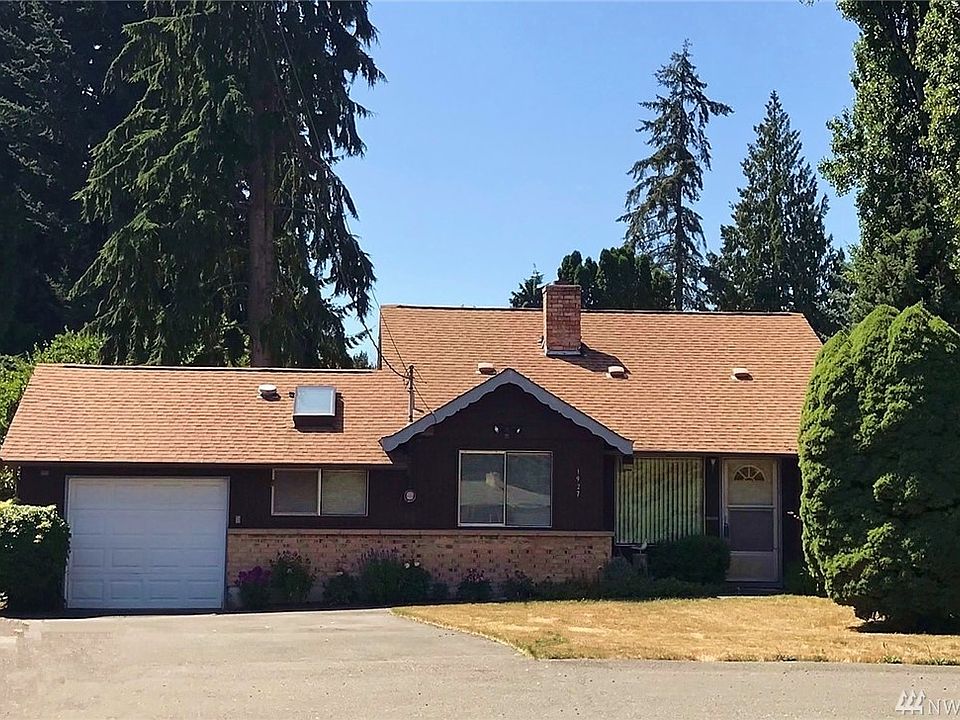 Located at the end of a cul-de-sac with a fully fenced backyard in the back!