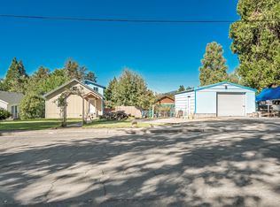 1101 Oak St, Mount Shasta, CA 96067