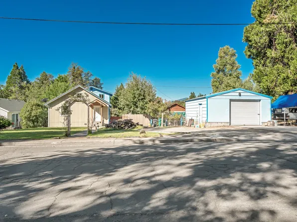 1101 Oak St, Mount Shasta, CA 96067