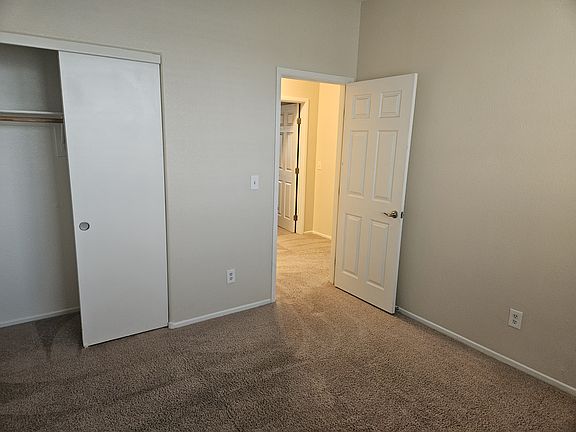 2nd image of 3136 Extravagant Ave