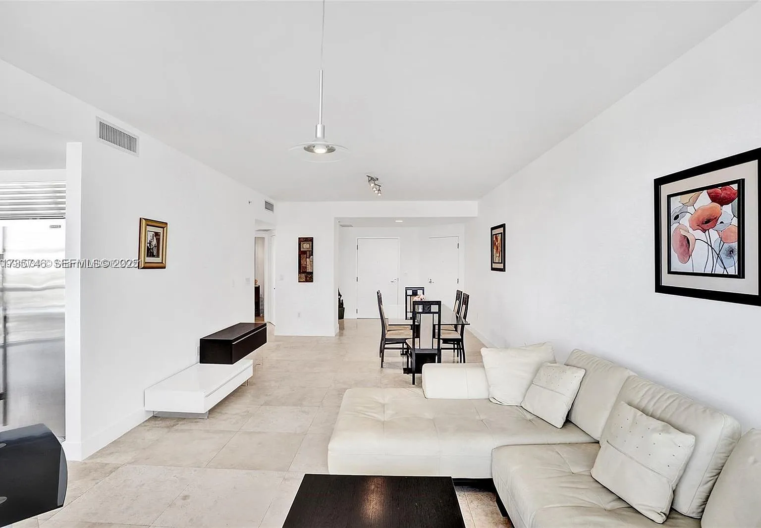 2 bed, 2.5 bath, 1649 sqft, $6,400 — Photo 3