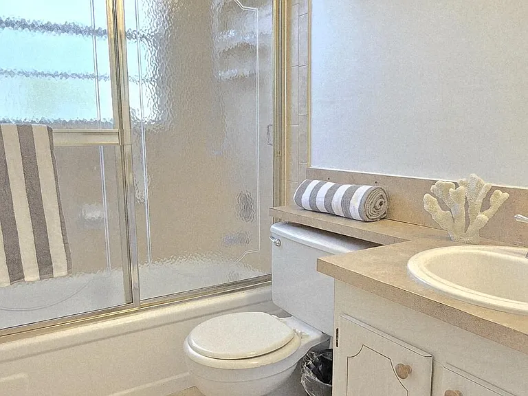 184 Tilford #I — Photo 15