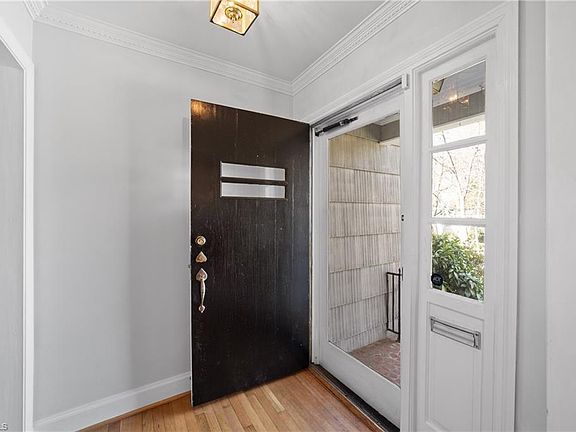 5th image of 1035 Wendover Cir