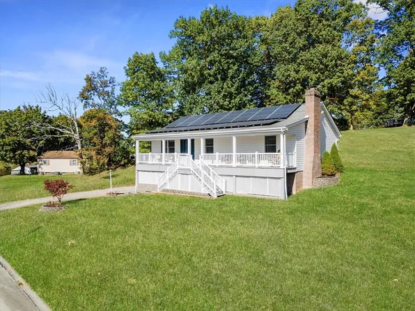 12 Castle St, Mc Donald, PA 15057