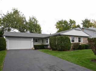 836 Clohesey Dr, Buffalo Grove, IL 60089