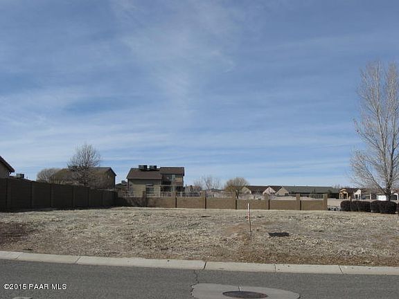 2nd image of 1572 Bainbridge Ln