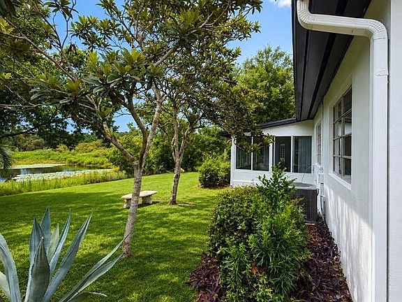 4th image of 658 ELGROVE DRIVE