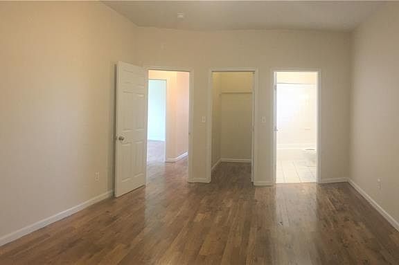 4th image of 2355 N Galvez St