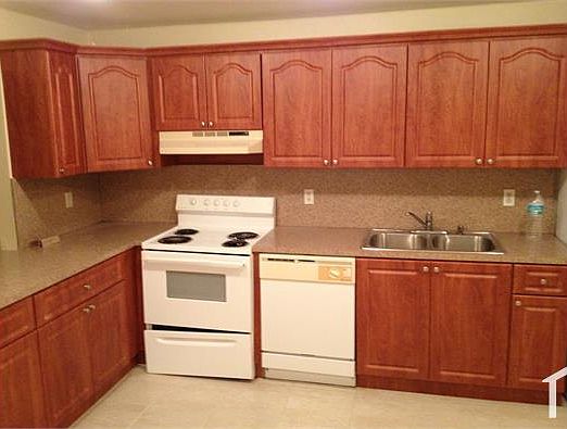 5th image of 4063 SW 51st St #A