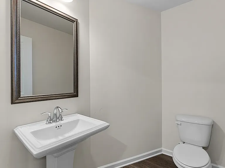 552 Corkscrew Ln — Photo 6