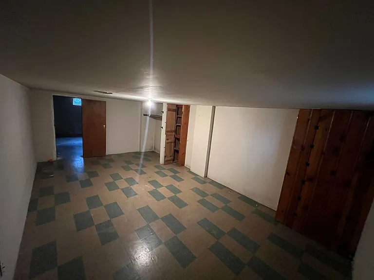 4493 E Livingston Ave — Photo 4