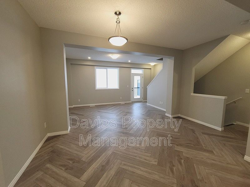 Edmonton Townhouse for rent - 3 Bedrooms — photo 6