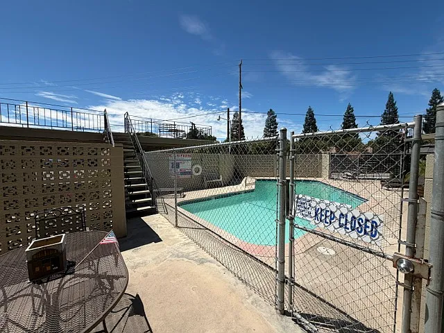 218 College Ave #13 — Photo 2