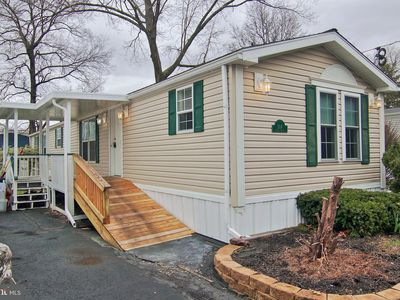 504 Maple Dr, Green Lane, PA, 18054