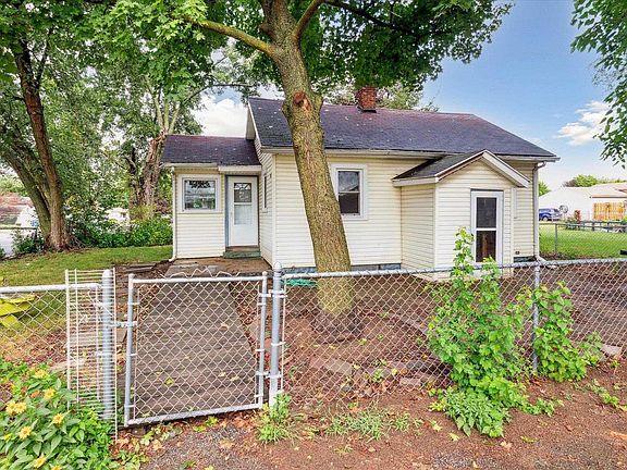 2nd image of 310 Ballard Ave