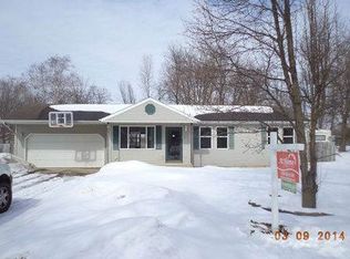 312 W Superior St, Osceola, IN 46561