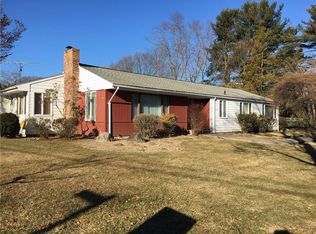 1005 Greenwich Ave, Warwick, RI 02886