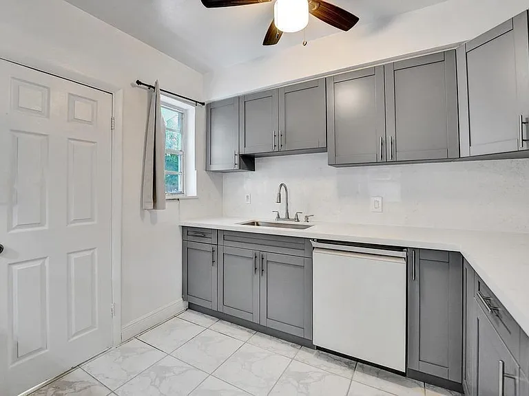 1836 SW 9th Ave — Photo 18