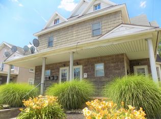 213 Chambers Ct, Taylor, PA 18517