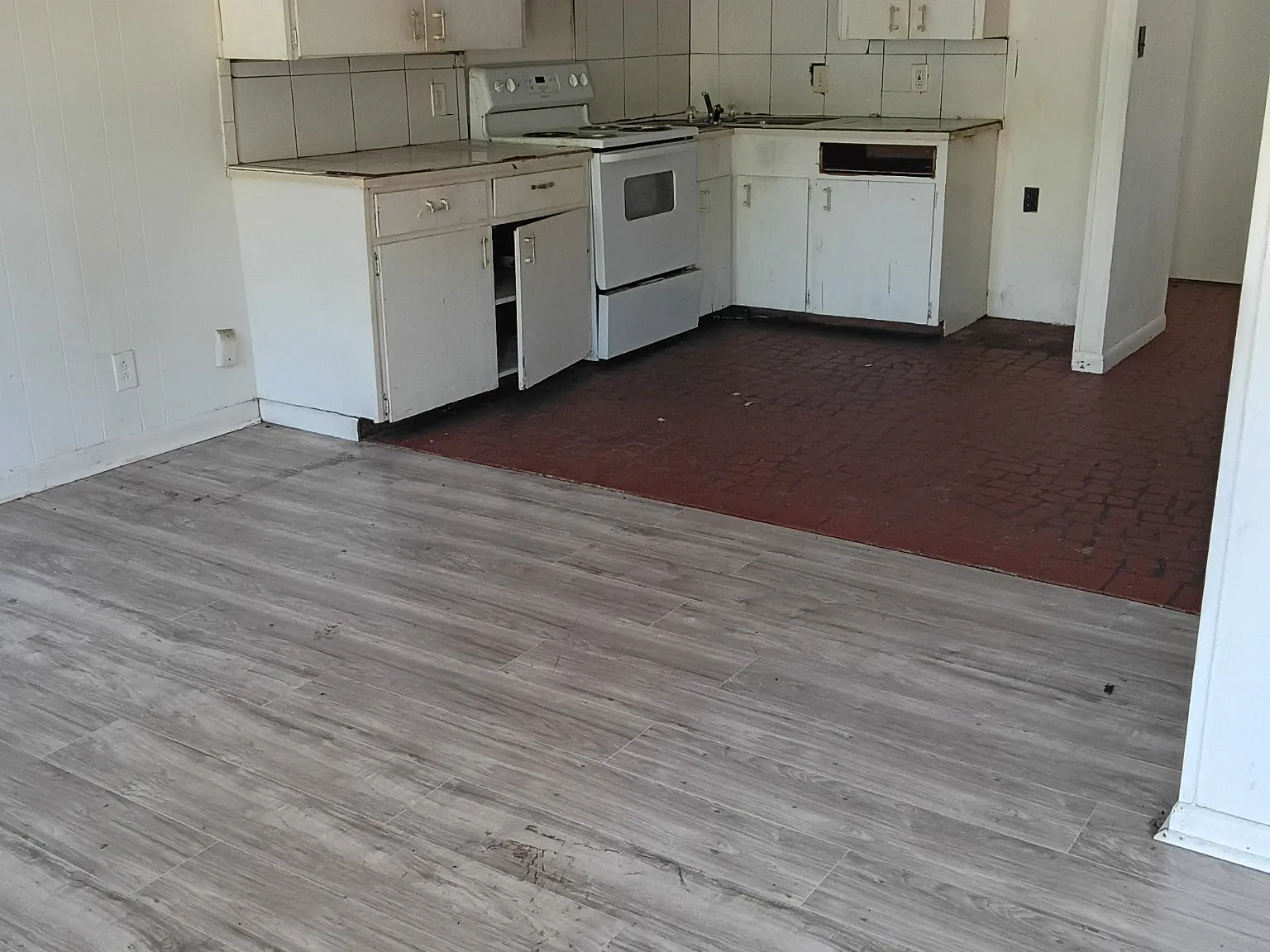 2 bed, 1.5 bath, 1000 sqft, $625 — Photo 2