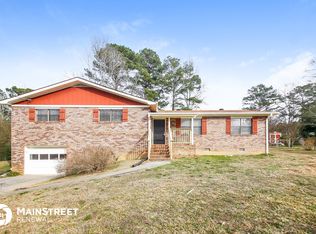 6520 Windsor Dr, Acworth, GA 30102