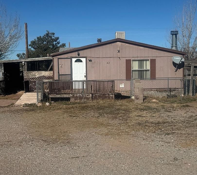 1st image of 7 Hickory Rd