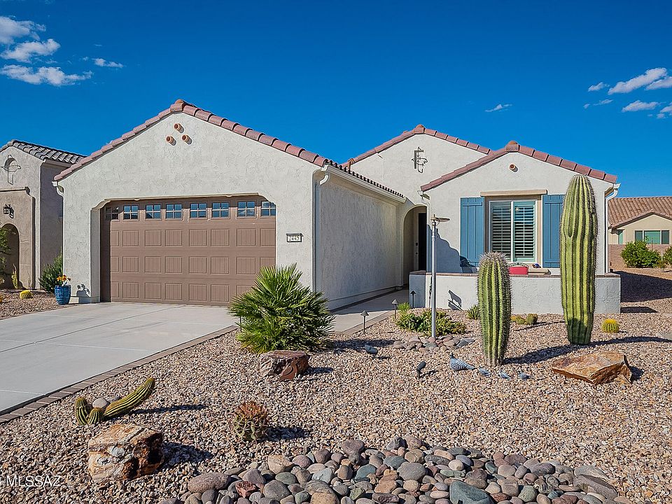 1st image of 2445 E Josephine View Dr