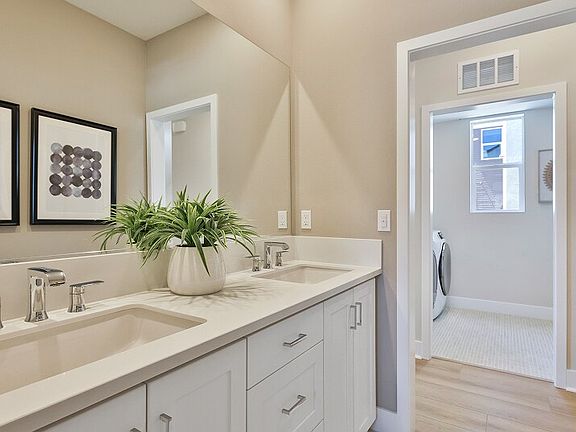 4th image of 27550 Grand Fir Way