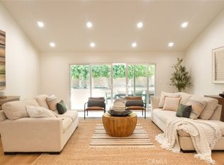 17063 Knapp St, Northridge, CA 91325