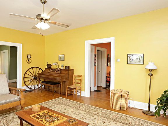 5th image of 2469 Eastway Dr