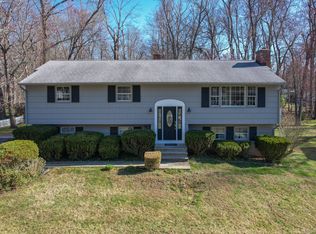 380 Sycamore Ln, Cheshire, CT 06410