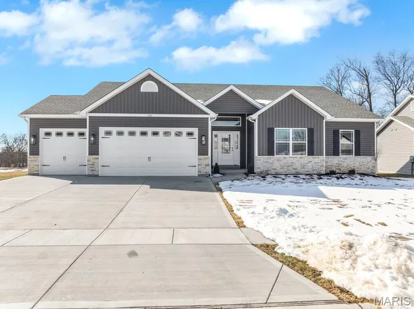 114 Timber Wind Dr, Wentzville, MO 63385