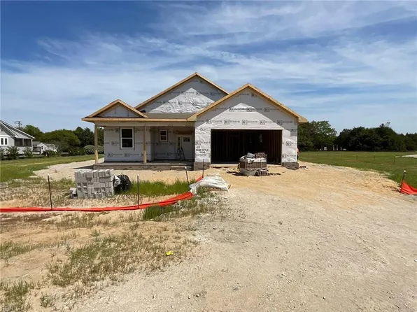 105 Indian Kettle Rd, Jarvisburg, NC 27947