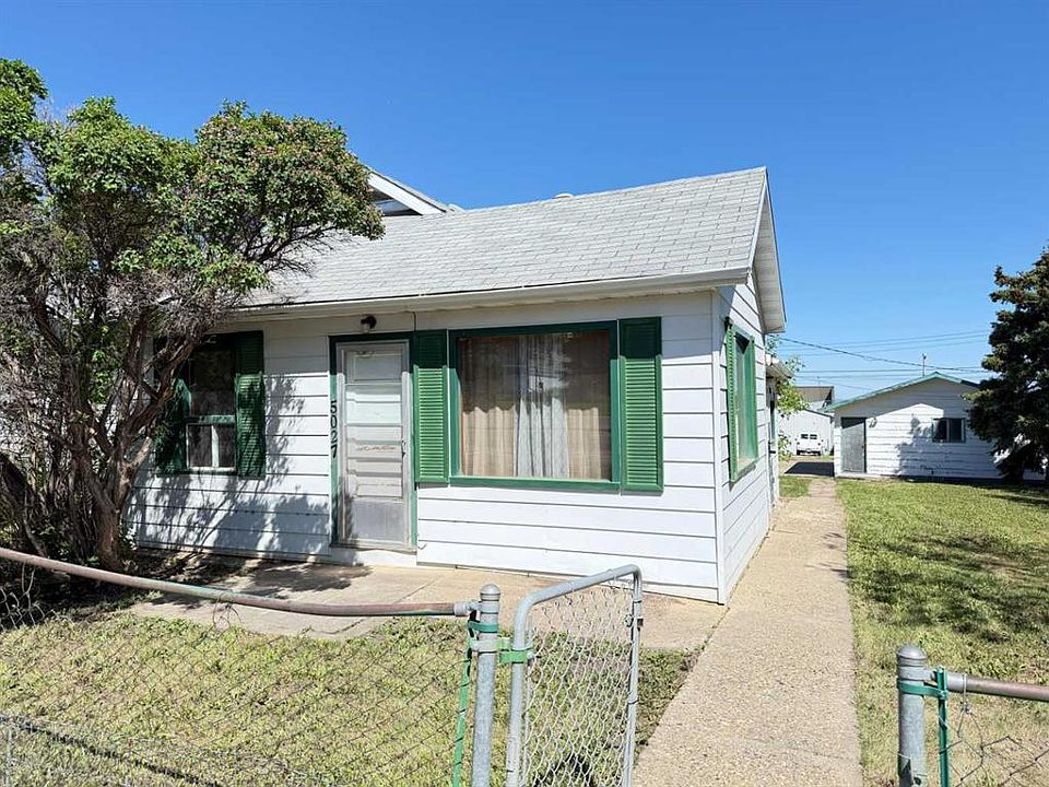 1st image of 5027 E 46th Ave