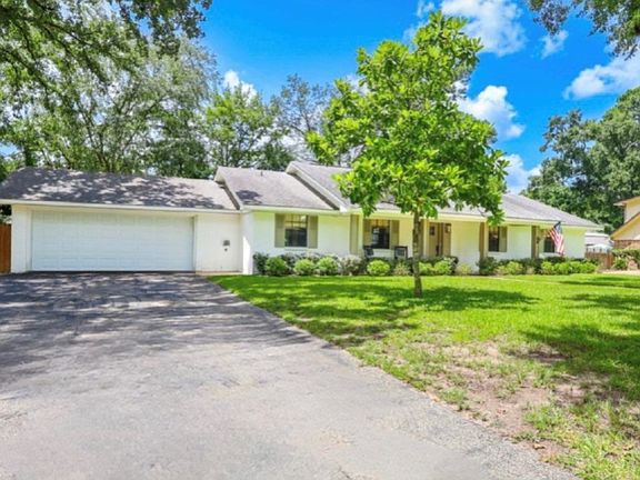 2nd image of 1416 Sleepy Hollow Dr