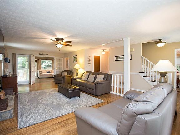 2nd image of 2101 Oak Village Ln