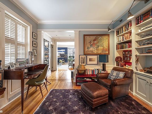 4th image of 120 E 80th St #4