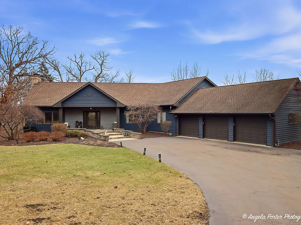 1st image of 200 Hollow Way